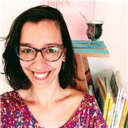 Professora de Espanhol! Formada em Letras e com vivência no exterior
